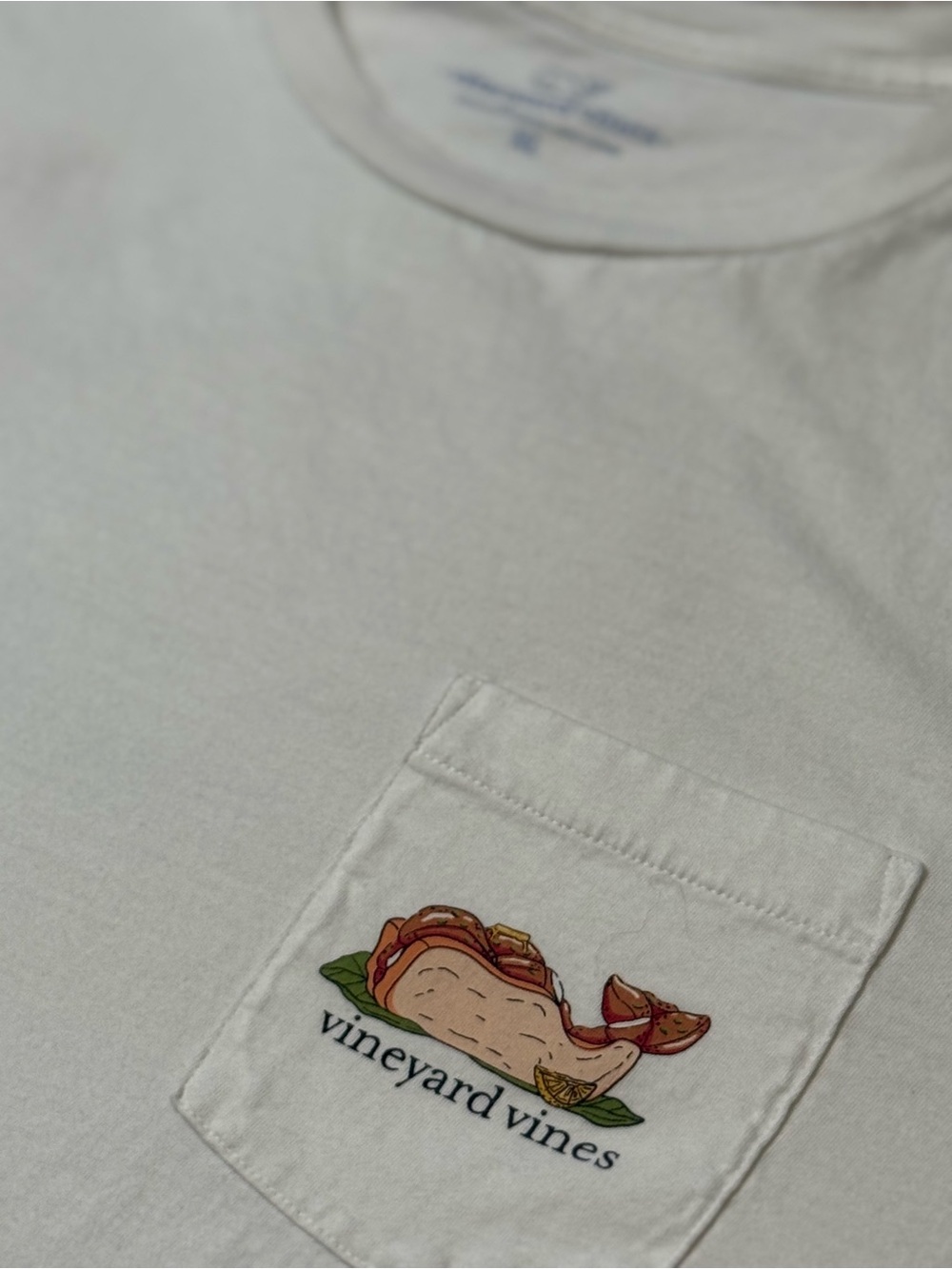 Vineyard Vines XL Lobster Roll Whale Pocket T Shirt Coastal Preppy White
